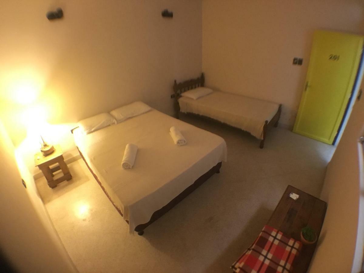 אסונסיון Hostal El Farol מראה חיצוני תמונה